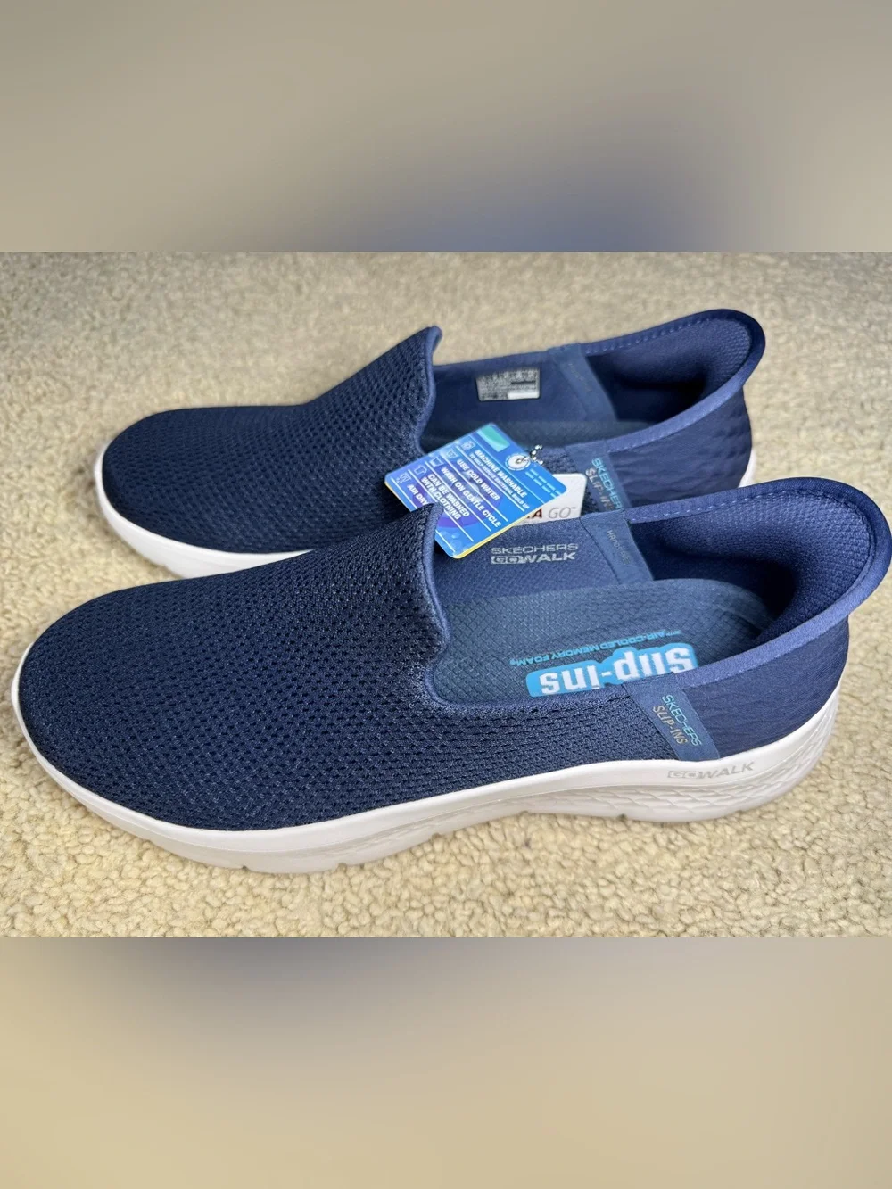 Skechers women hands